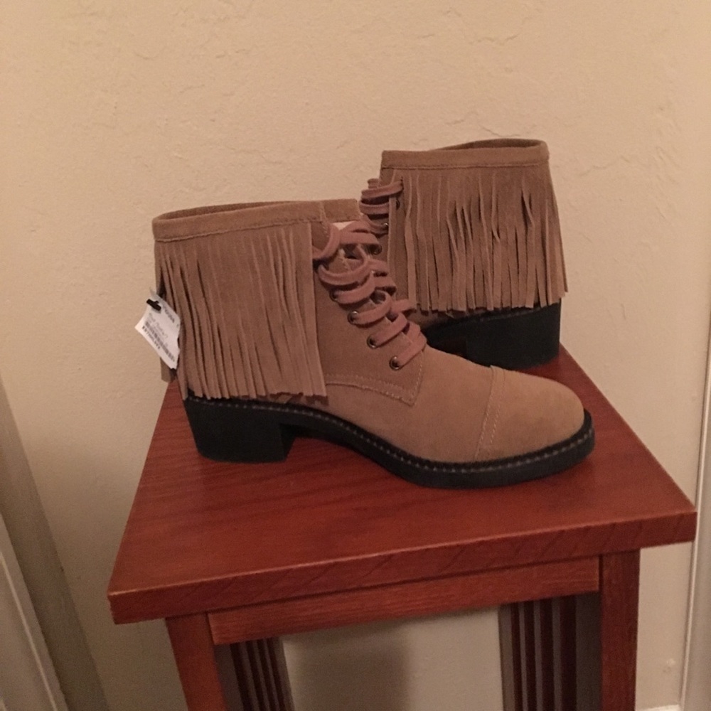 Suede ankle booties with fringes